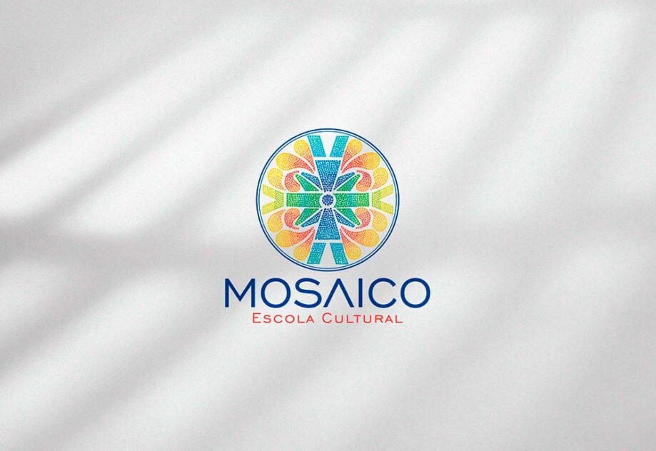 A Escola Cultural Mosaico fundamenta sua atuação em princípios humanistas, buscando a valorização do sujeito dentro do processo integral de educação e principalmente valorizando o homem do seu próprio tempo e sua cultura.