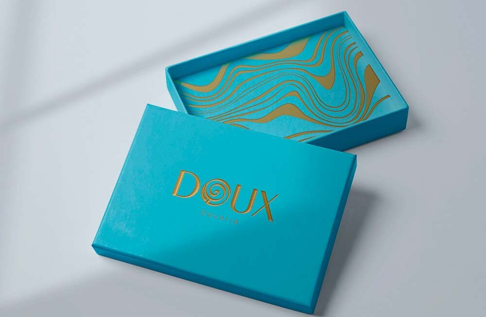 A Doux Doceria é uma empresa que vem para trazer algumas experiências diferentes e inovadoras. Vem para ser diferente no mercado, priorizando uma experiência única e acolhedora.